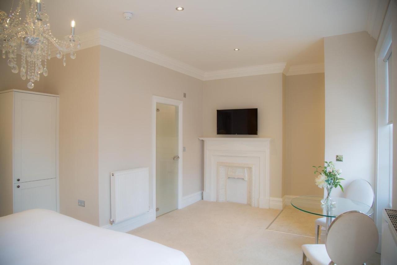 Winckley Stays Preston  Dış mekan fotoğraf A room with a flat screen television