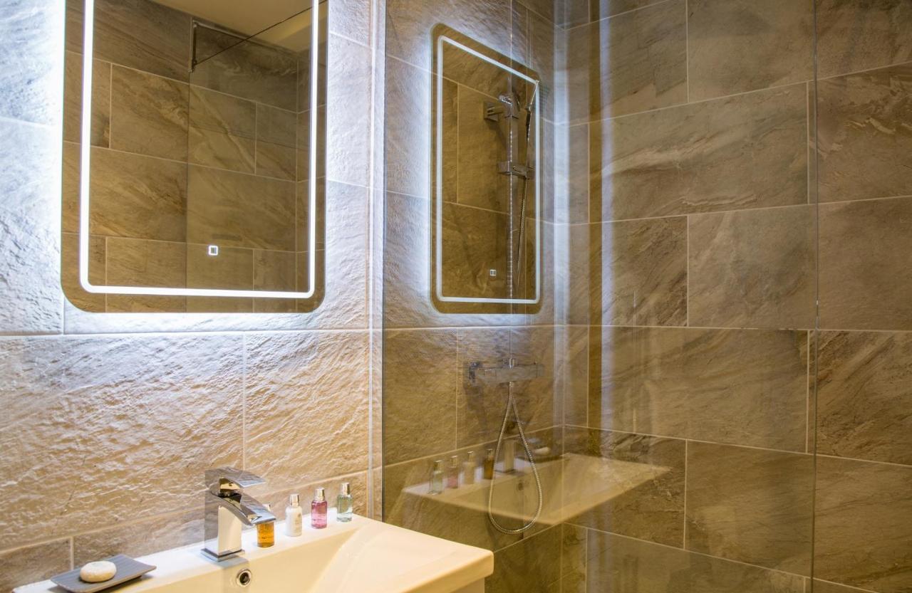 Winckley Stays Preston  Dış mekan fotoğraf Bathroom