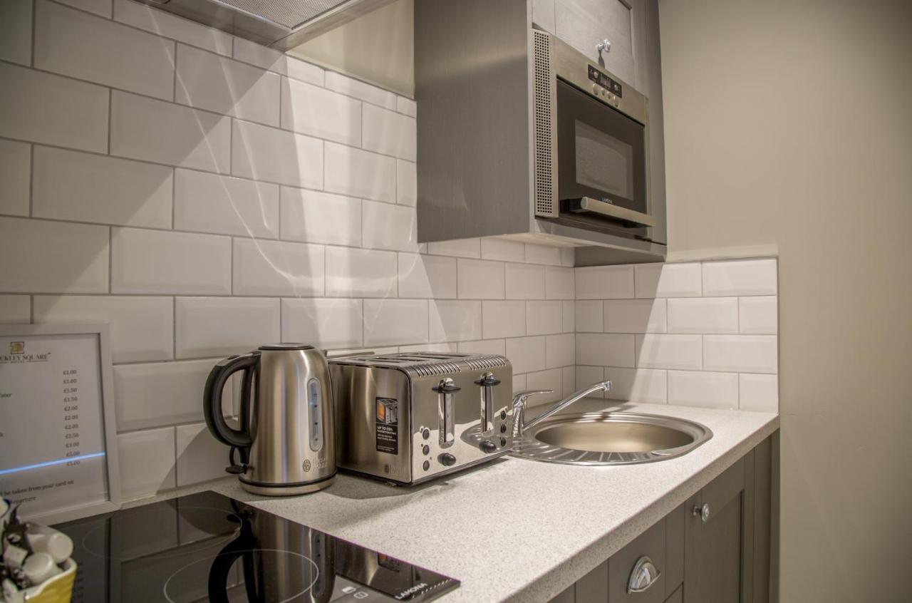Winckley Stays Preston  Dış mekan fotoğraf A typical kitchen in a student flat
